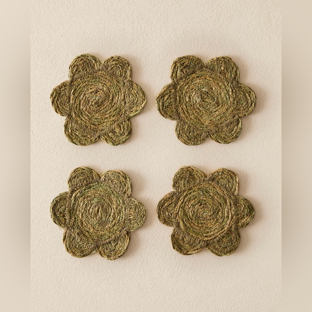 Zara Home Seagrass Flower Coasters Set of 8 New With Tags
